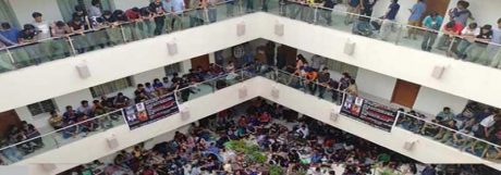 আমরণ অনশনে বসেছেন খুলনা প্রকৌশল ও প্রযুক্তি বিশ্ববিদ্যালয়ের শিক্ষার্থীরা